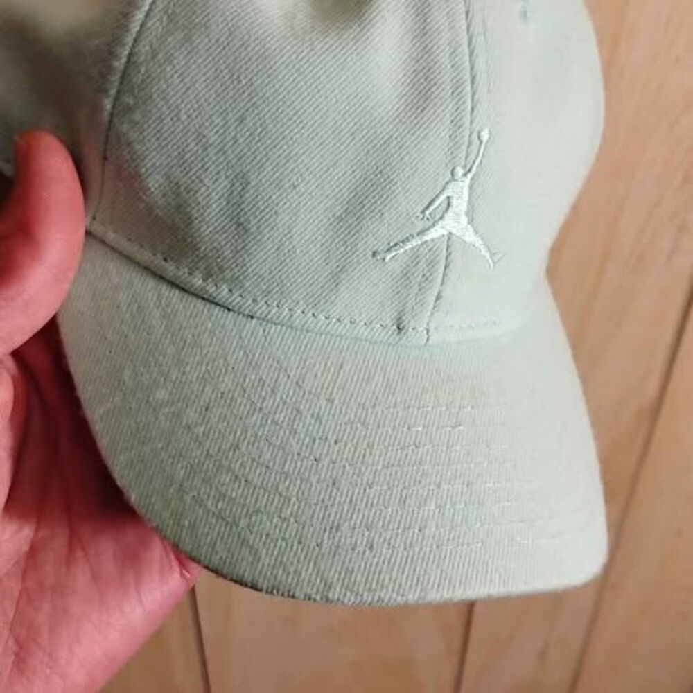 Jordan hat - Picture 2 of 5